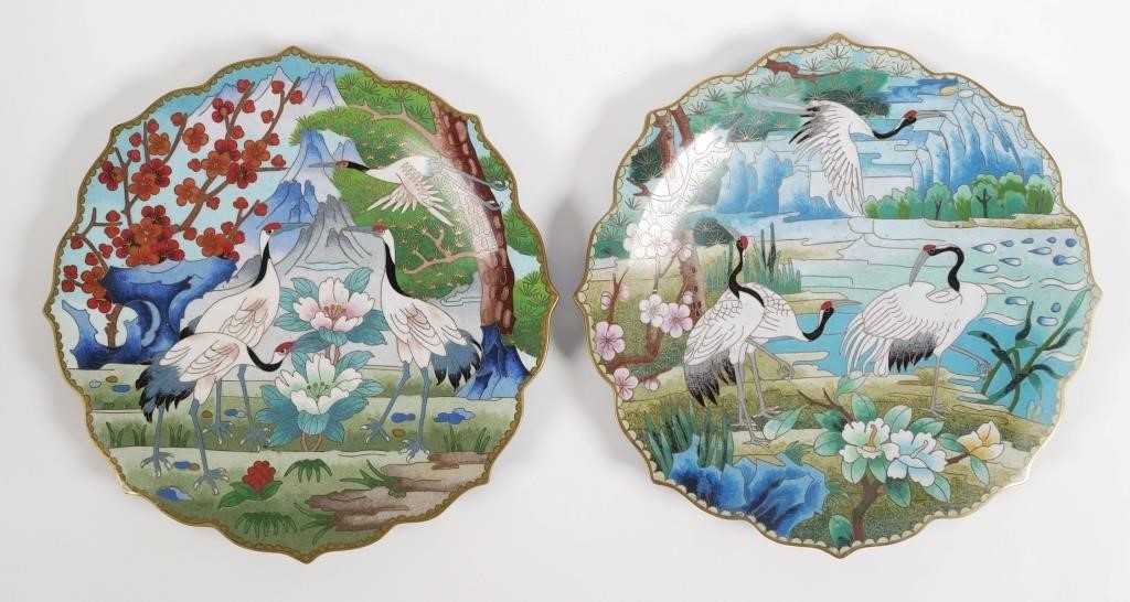 PAIR CHINESE CLOISONNE BIRD PLATESTwo 364418