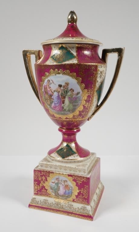 ROYAL VIENNA STYLE PORCELAIN VASEHand