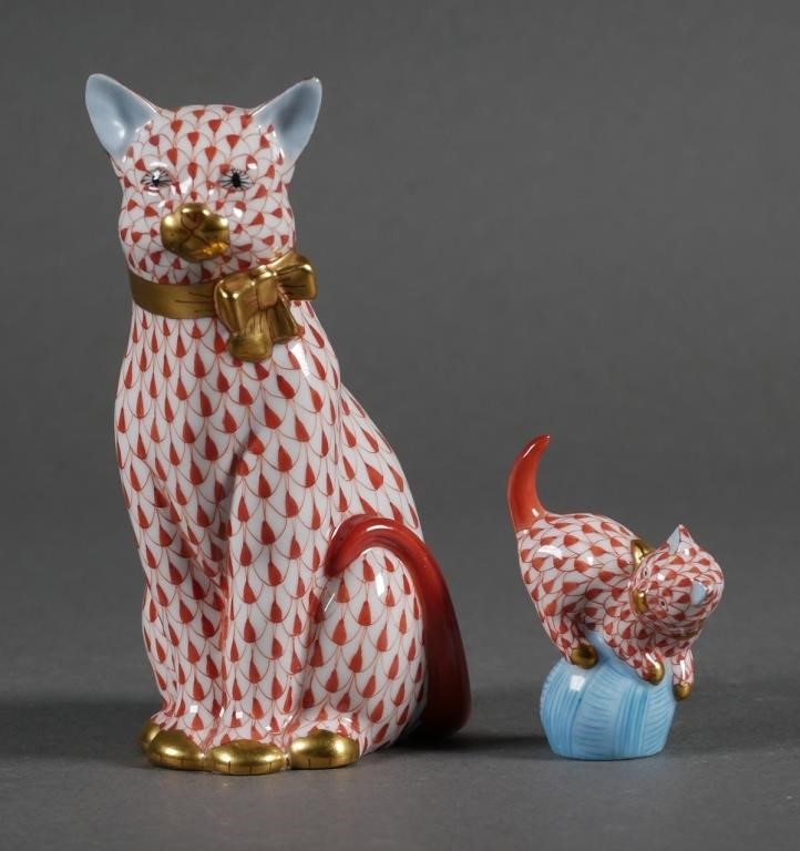  2 HEREND PORCELAIN CAT FIGURINESTwo 3645fc