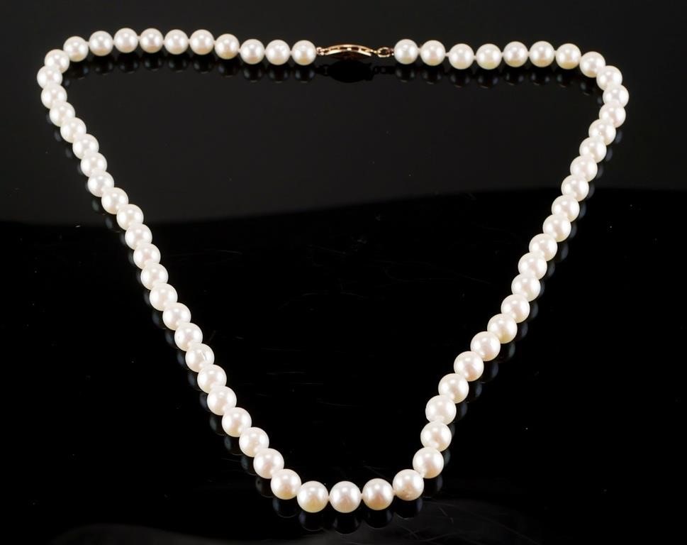 PEARL NECKLACE WITH GOLD CLASP18 364633