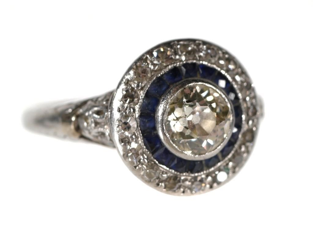 VINTAGE PLATINUM DIAMOND AND SAPPHIRE 364779