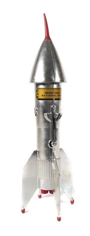 VINTAGE METAL SPACESHIP ROCKET