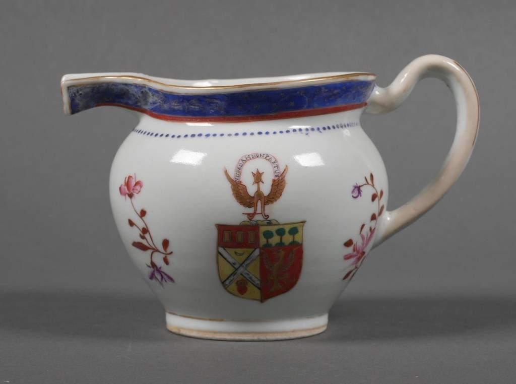 ARMORIAL CHINESE EXPORT PORCELAIN 364bfc
