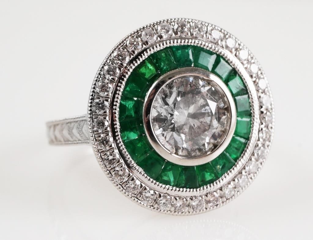 PLATINUM DIAMOND AND EMERALD RINGSet 364d21