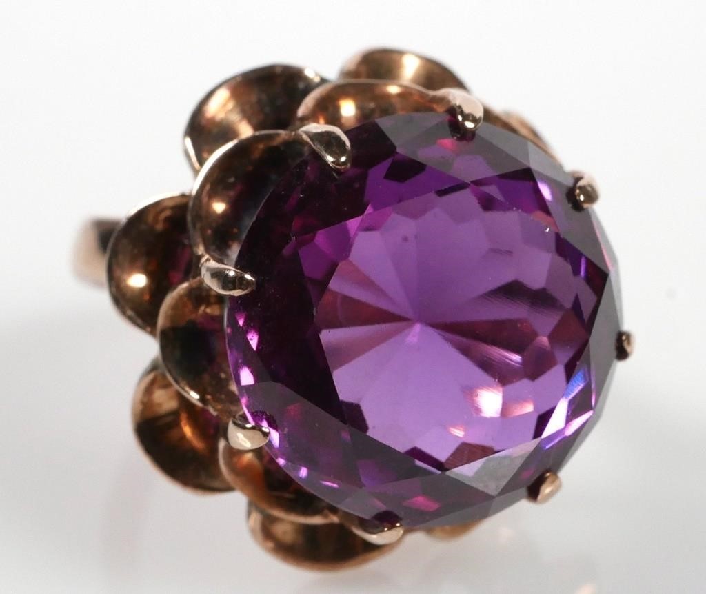 VINTAGE 14K GOLD AMETHYST RINGVintage 364dee