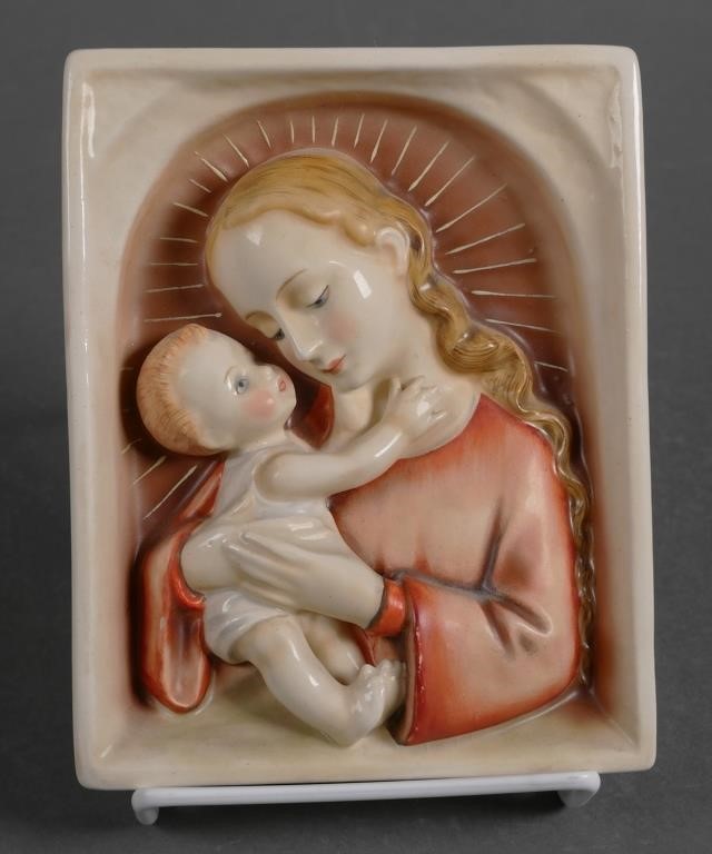 HUMMEL MADONNA WALL PLAQUE 48 TMK1Hummel,