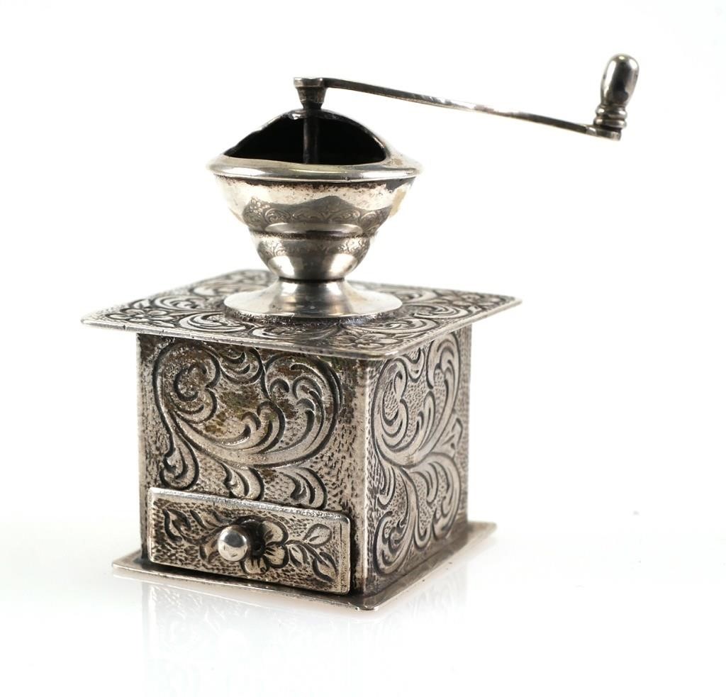 DUTCH 835 SILVER MINIATURE COFFEE 36509e