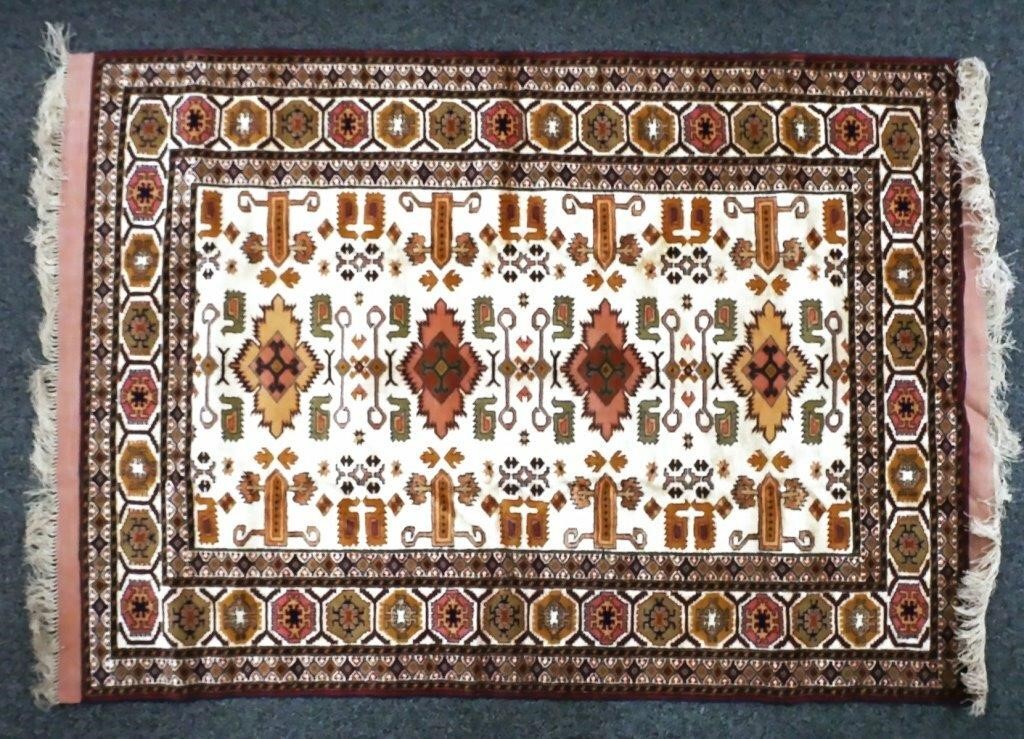 HAND KNOTTED KAZAK RUGHand knotted