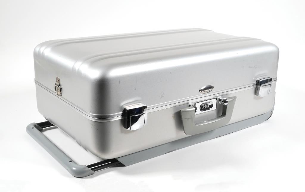 ZERO HALLIBURTON ALUMINUM CARRY