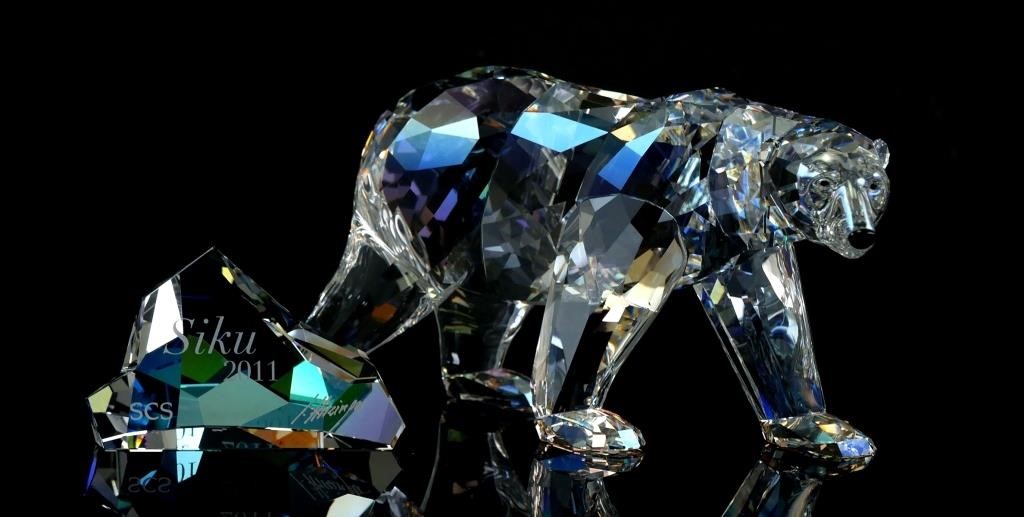 SWAROVSKI SCS CRYSTAL SIKU POLAR BEAR