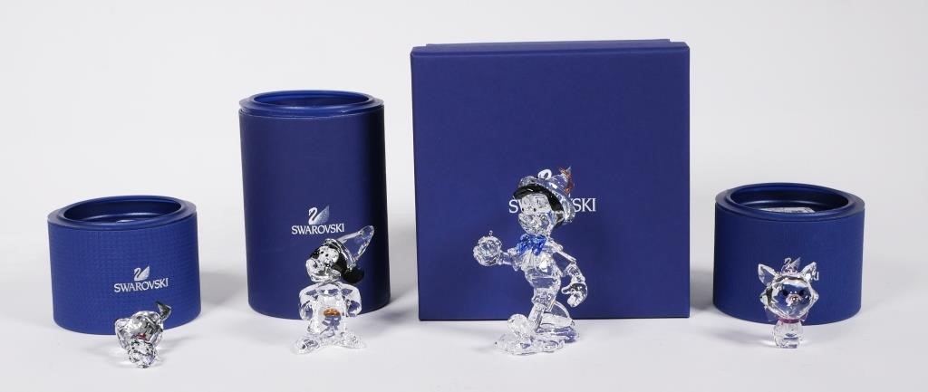  4 SWAROVSKI CRYSTAL DISNEY FIGURINESGroup 365179