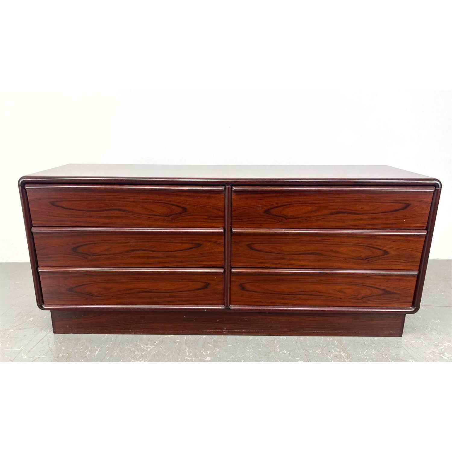 Danish Modern Rosewood 6 drawer 362cd5