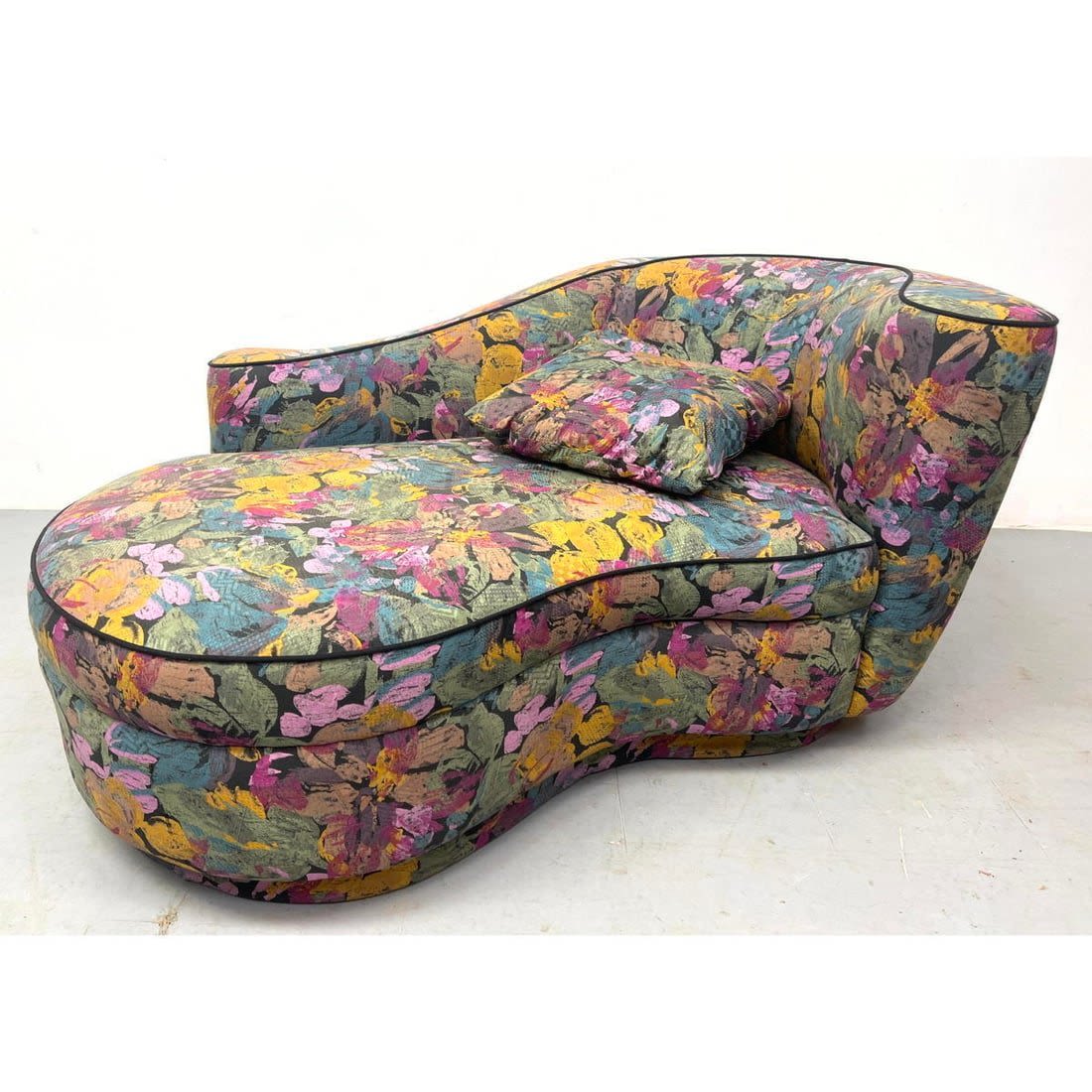 LAZAR Floral Upholstered Chaise 362e52