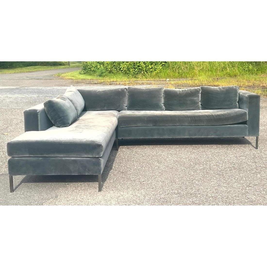 2pc Sectional Sofa. Modernist Pit