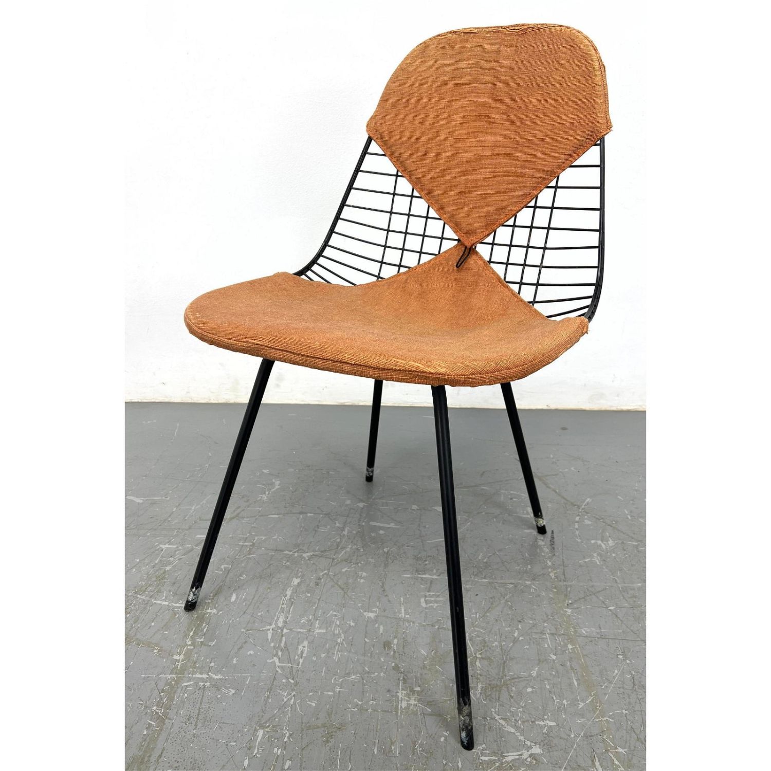 Eames Wire Side Chair Bikini Cushion  362e72