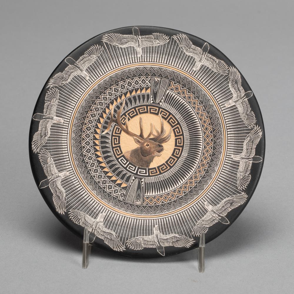 WALLACE NEZ BLACK DISH WITH ELK  362f8c