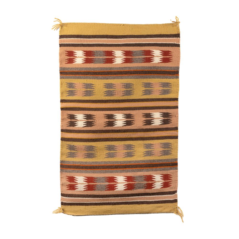 DINé [NAVAJO], CHINLE GOLD PATTERN