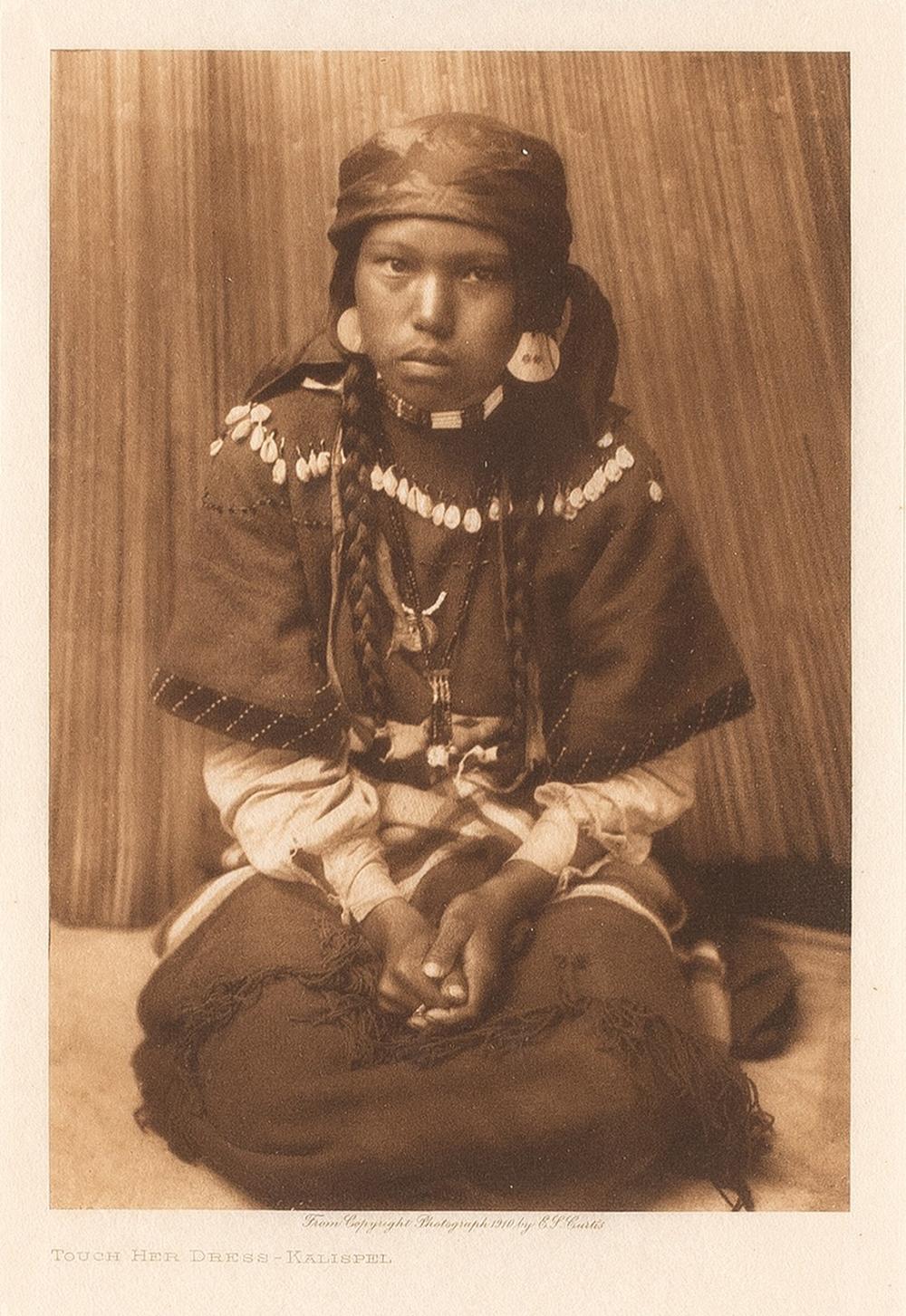 EDWARD S CURTIS TOUCH HER DRESS 3633f3