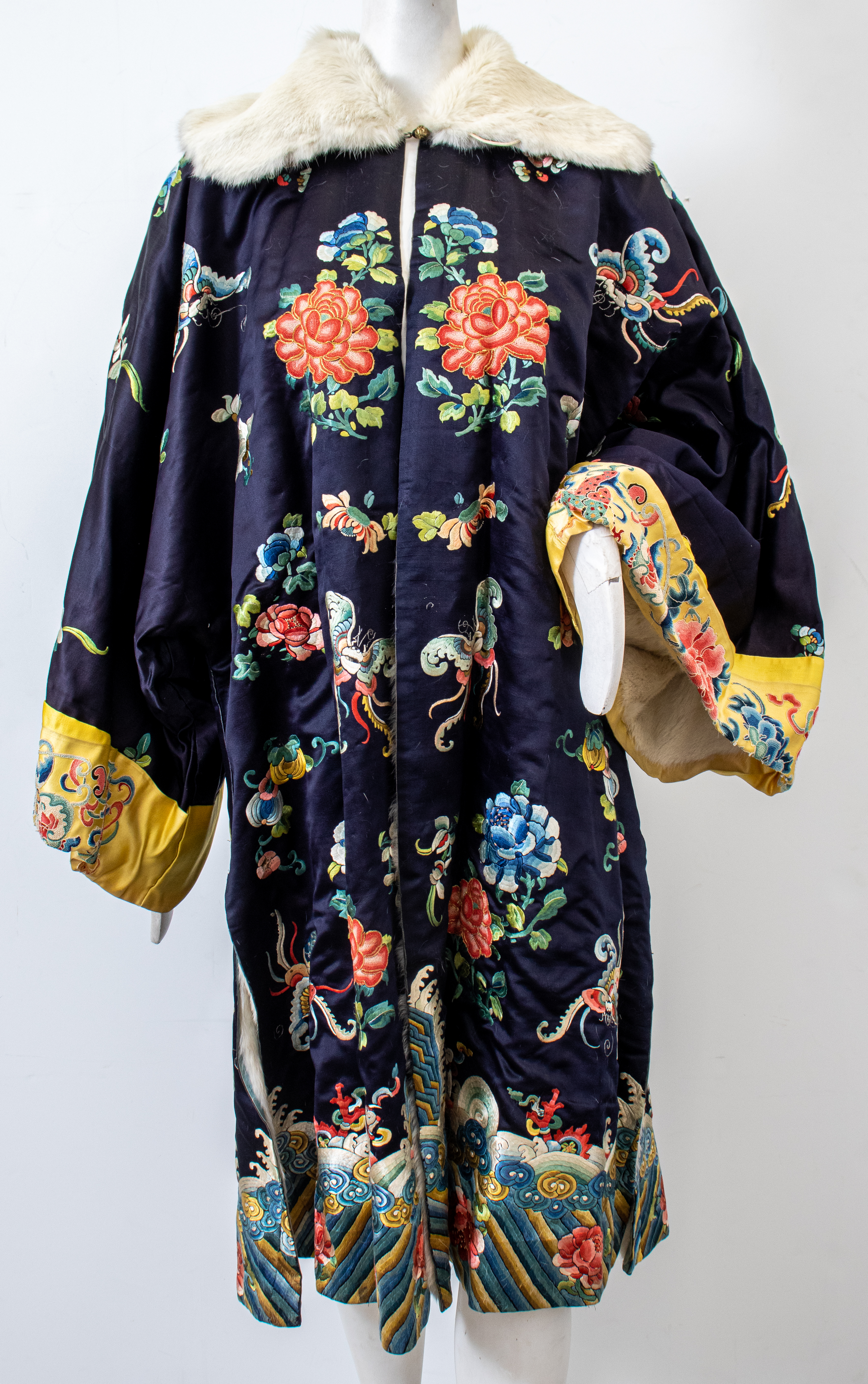 CHINESE EMBROIDERED SILK AND FUR