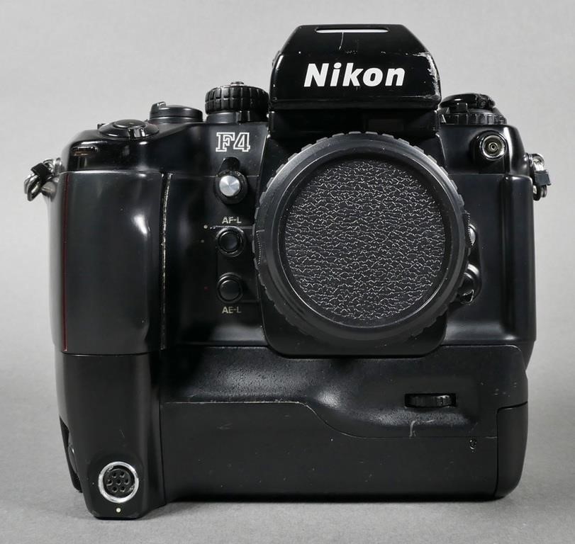 NIKON F4 CAMERA W MB 23 MOTOR DRIVECamera 363905