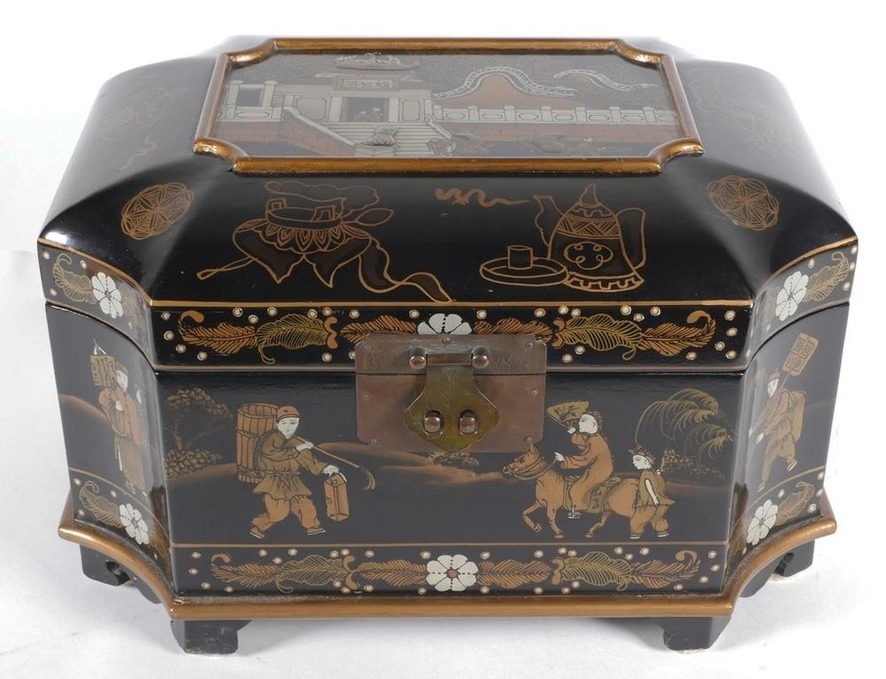 CHINESE LACQUER JEWELRY BOXChinese