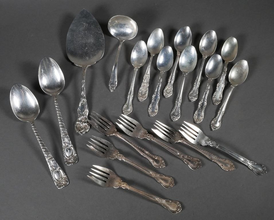 STERLING SERVING FLATWARE 19PCSReed