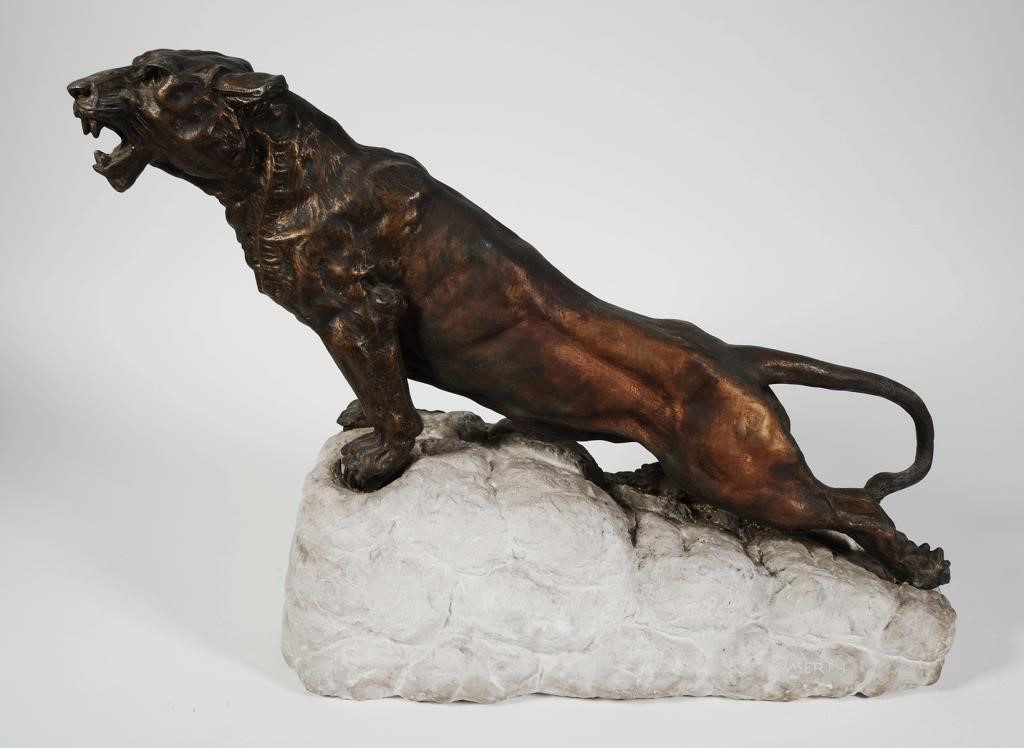 ART DECO CAST METAL PANTHER STATUE