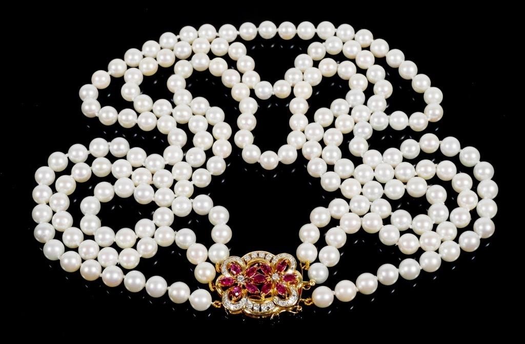 THREE STRAND PEARL NECKLACE, GOLD, DIAMOND,