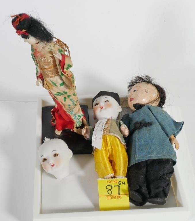 LOT OF VINTAGE ASIAN DOLLS