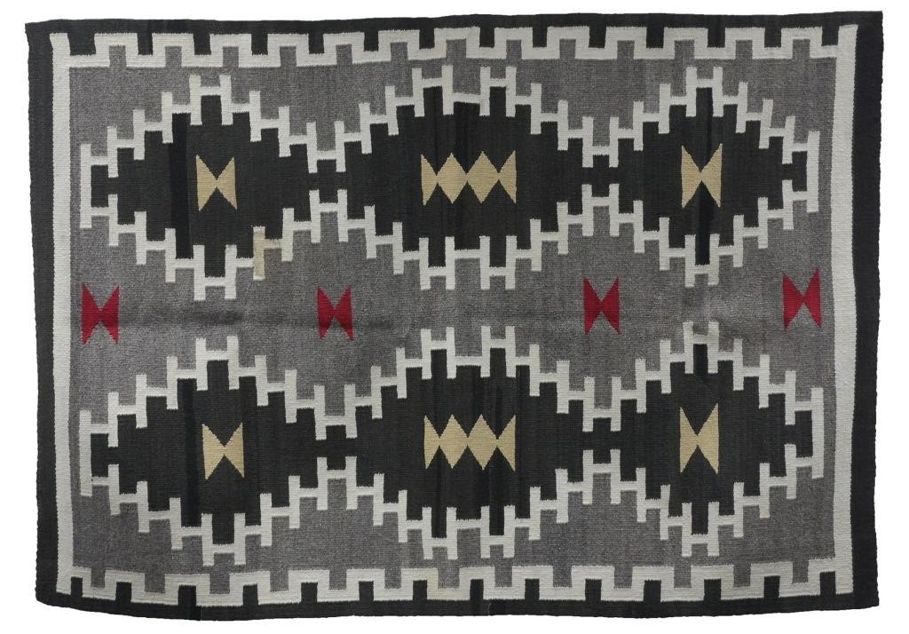 NATIVE AMERICAN STYLE WOVEN RUG  366404