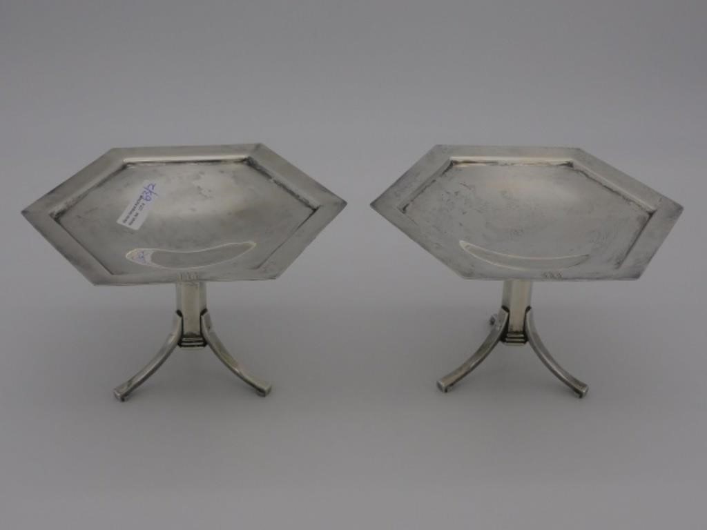 PAIR OF TABLE FORM STERLING SILVER 366550