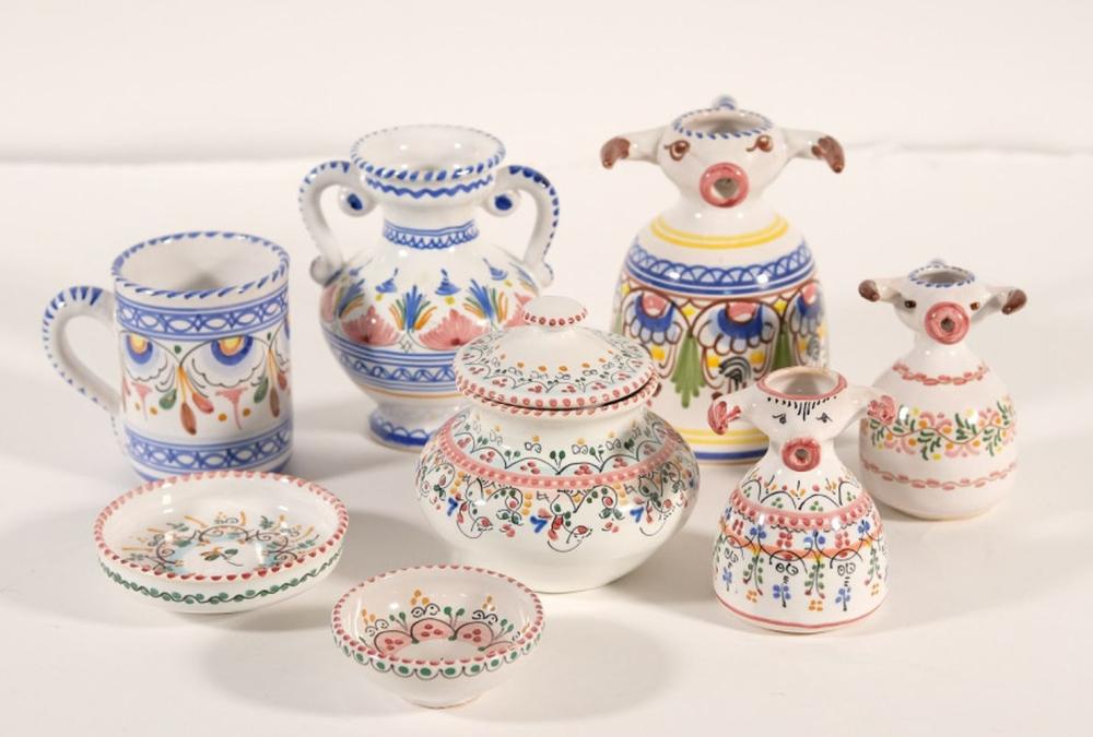 COLLECTION EIGHT SPANISH POTTERY 3665ab