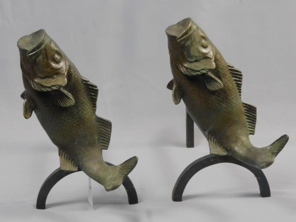 PAIR OF CAST IRON LARGE MOUTH BASS 366638