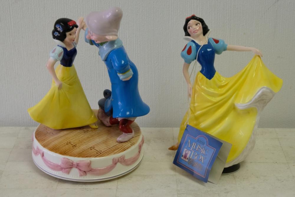 TWO SCHMID MUSICAL FIGURINES SNOW 3666fb