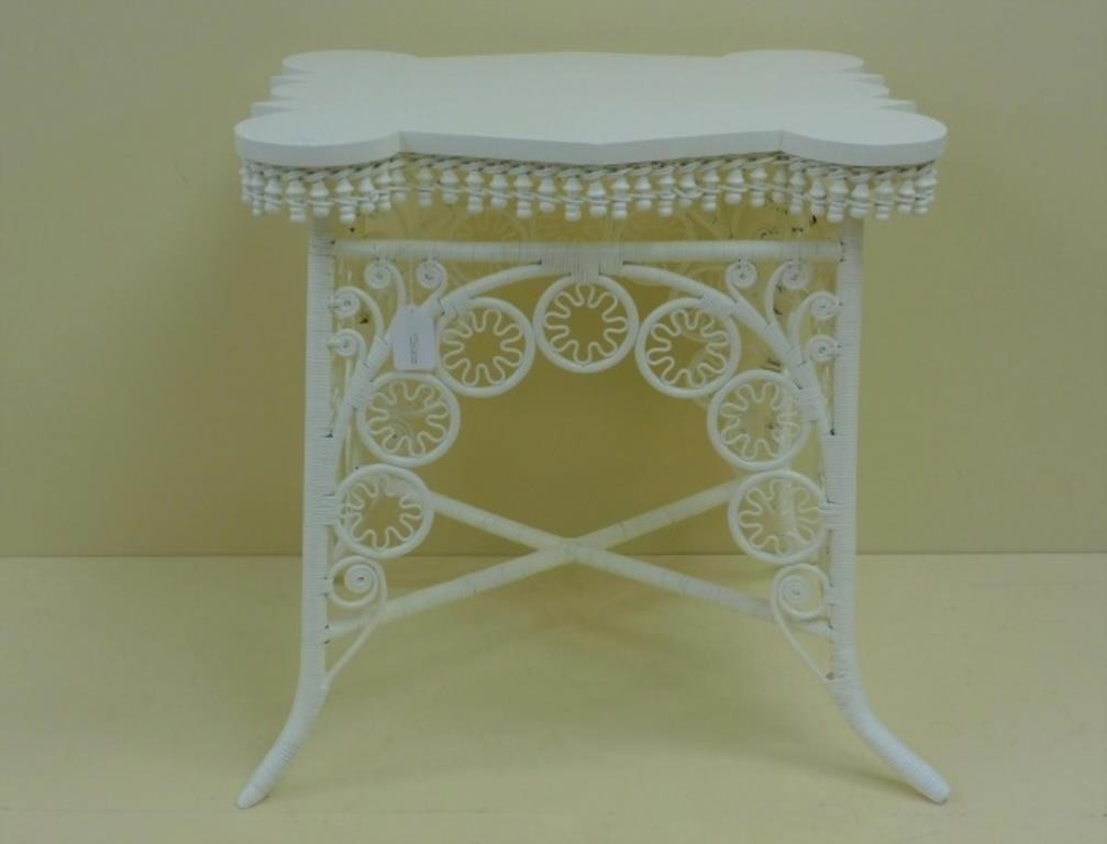 VICTORIAN WICKER TABLE CA 1885  366712