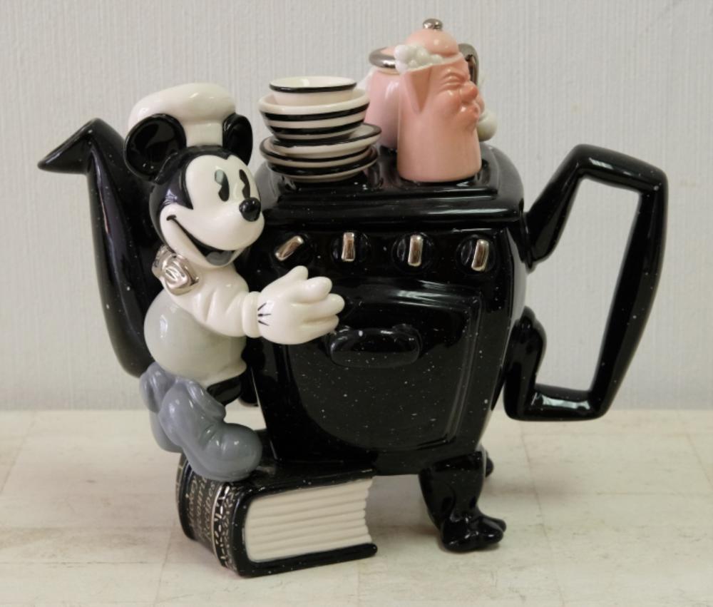 PAUL CARDEW 'MICKEY STOVE' TEAPOT,