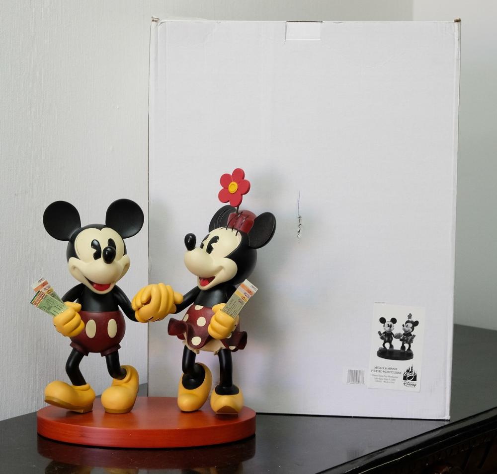 DISNEY BIG FIG MINNIE & MICKEY, RICHARD