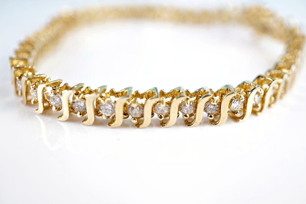 2.25 CTTW DIAMOND BRACELET 7"7"