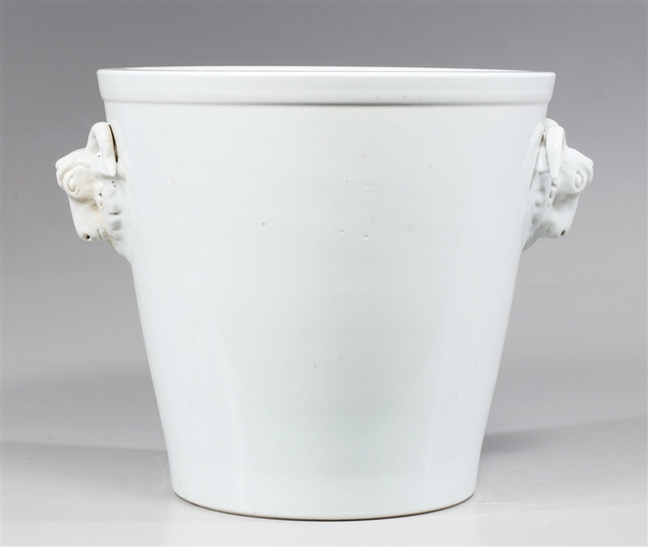 Ceramic blanc de chine planter 36690d