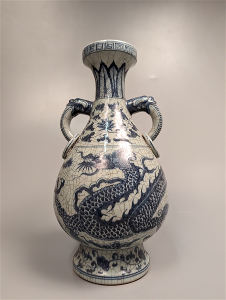 Chinese early Ming-style, crackle