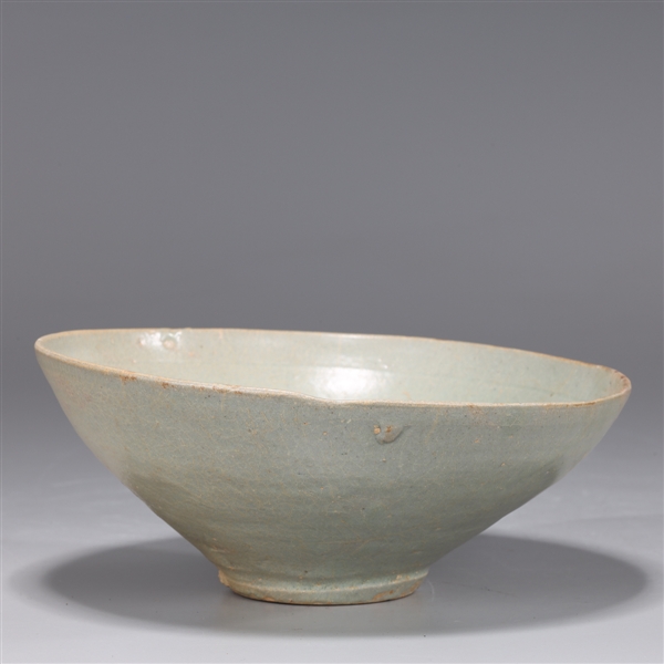 Korean celadon glazed bowl with 366a6e