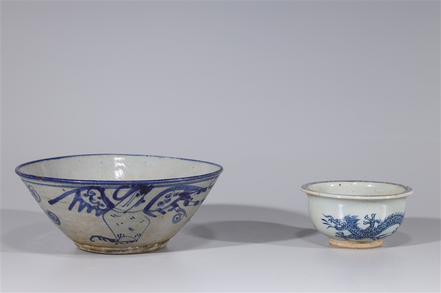 Two Chinese glazed ceramic bowls  366a81