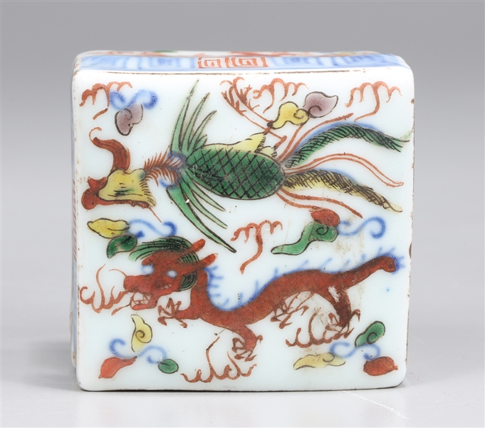 Chinese porcelain trinket box with 366ac8