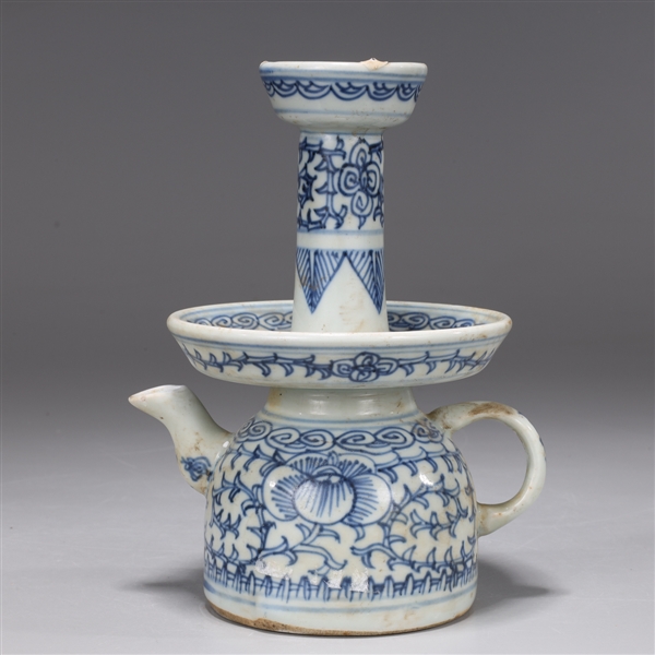 Unusual Chinese blue and white handled