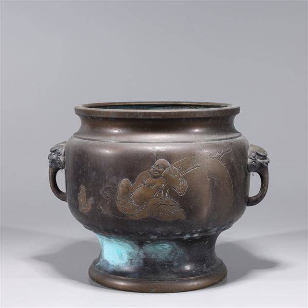 Chinese bronze vase with handles and