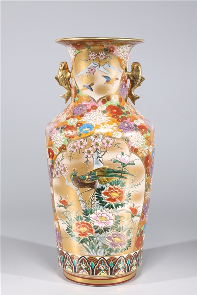 Chinese enameled porcelain vase 366ae5