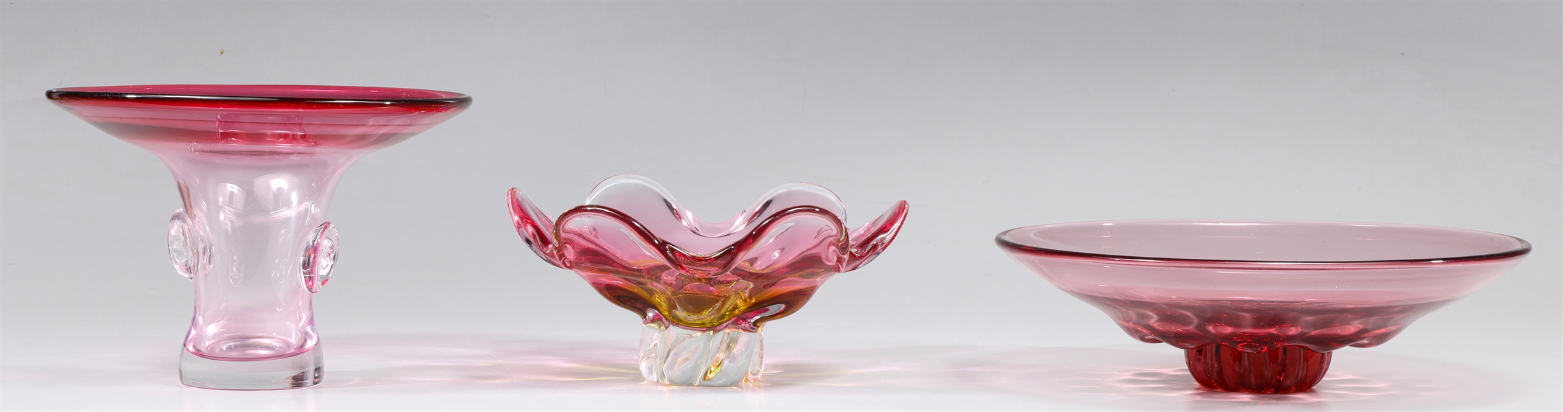 Group of three vintage pink Murano 366b6c