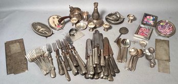 A large assorted lot of vintage 366e7b