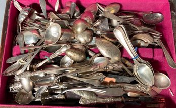 Assorted vintage sterling flatware  366e74