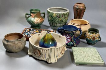 Seven pieces of assorted vintage